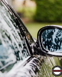 Read more about the article Koliko često perete svoj automobil tijekom ljeta?